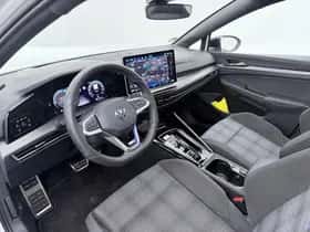 Volkswagen Golf (2025) thumbnail 3