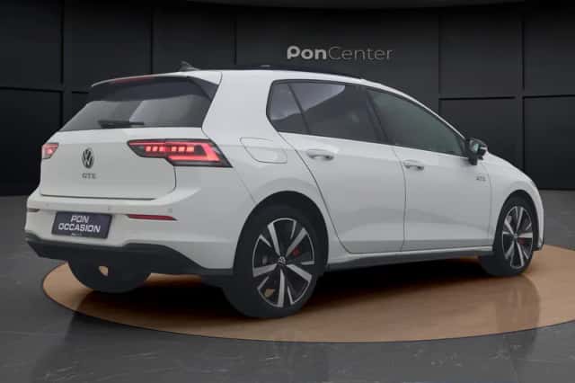 Volkswagen Golf (2025) thumbnail 5