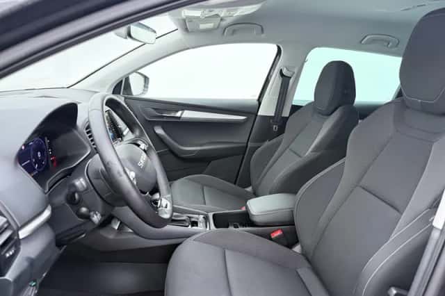Škoda Karoq (2025) thumbnail 4