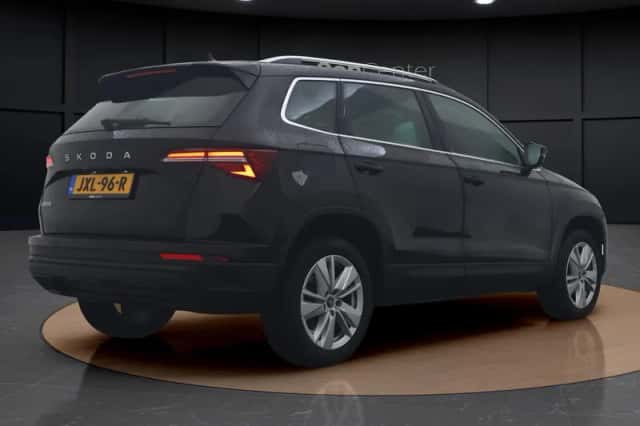 Škoda Karoq (2025) thumbnail 5