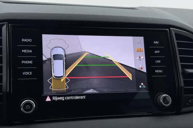 Škoda Karoq (2025) thumbnail 10