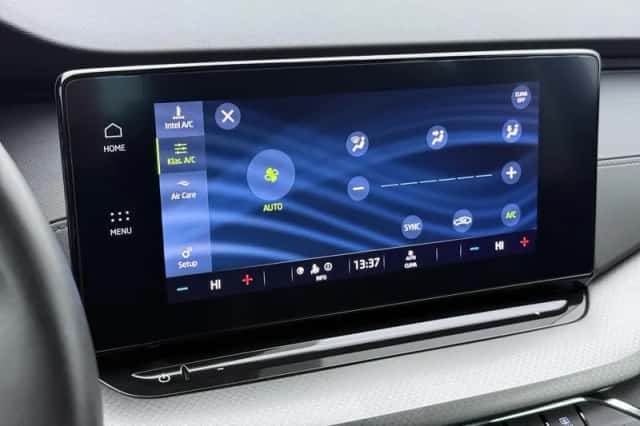 Škoda Octavia (2023) thumbnail 14