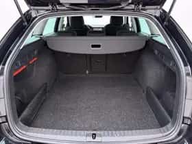 Škoda Octavia (2023) thumbnail 8