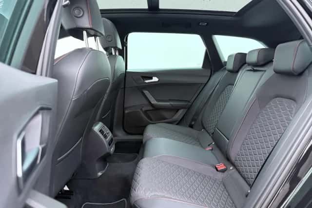 SEAT Leon (2024) thumbnail 7