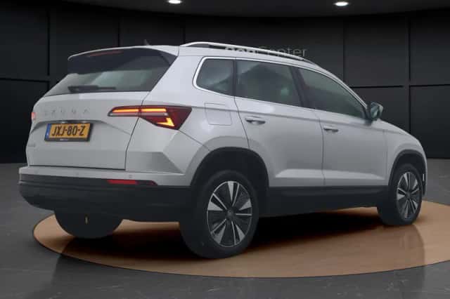 Škoda Karoq (2025) thumbnail 5