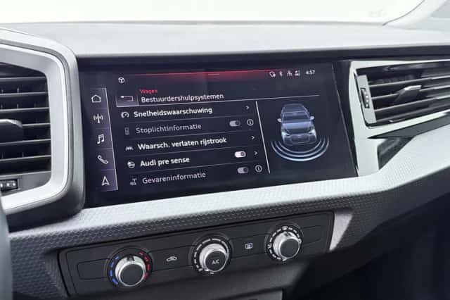 Audi A1 (2021) thumbnail 11