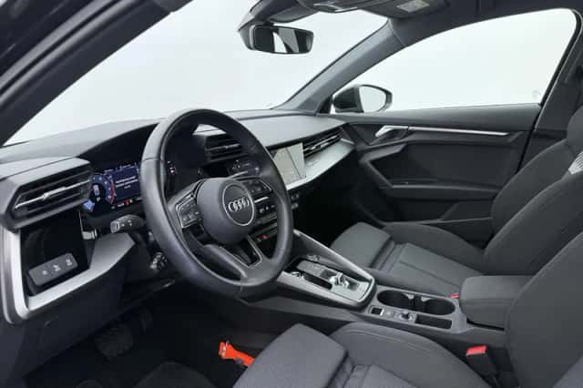 Audi A3 (2024) thumbnail 3
