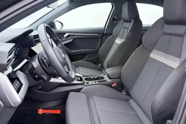Audi A3 (2024) thumbnail 4