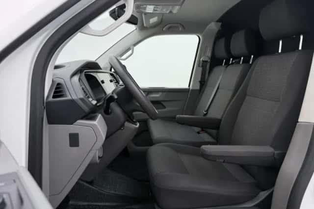 Volkswagen Transporter (2020) thumbnail 5