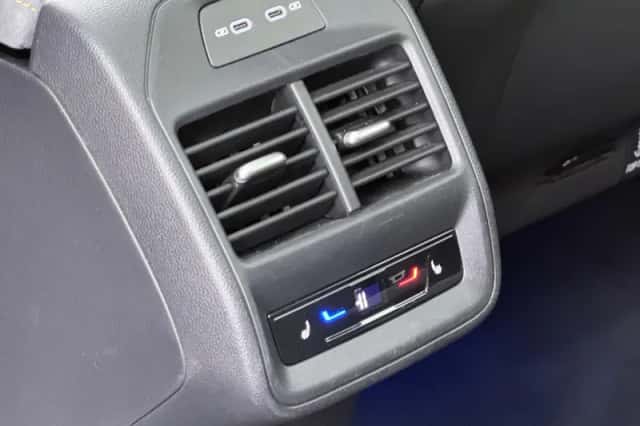 Škoda Superb (2024) thumbnail 16