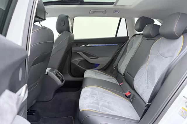 Škoda Superb (2024) thumbnail 17