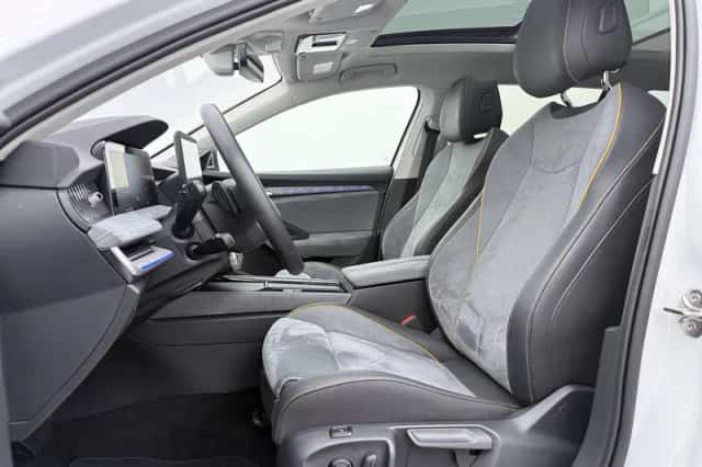 Škoda Superb (2024) thumbnail 4