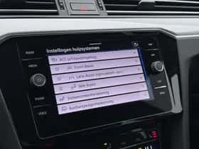 Volkswagen Passat (2022) thumbnail 14