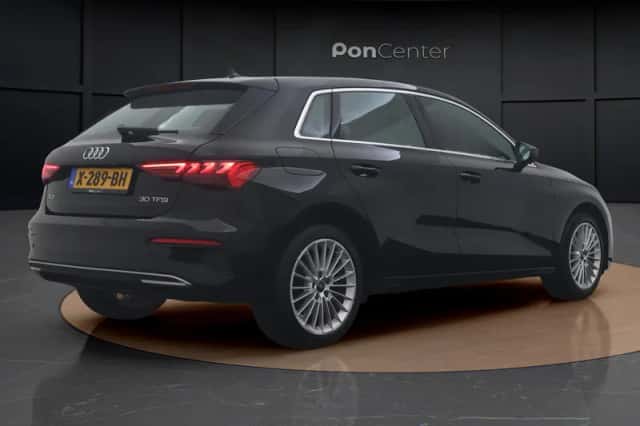Audi A3 (2023) thumbnail 5