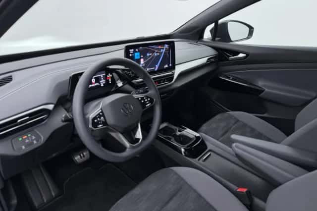 Volkswagen ID.5 (2022) thumbnail 3
