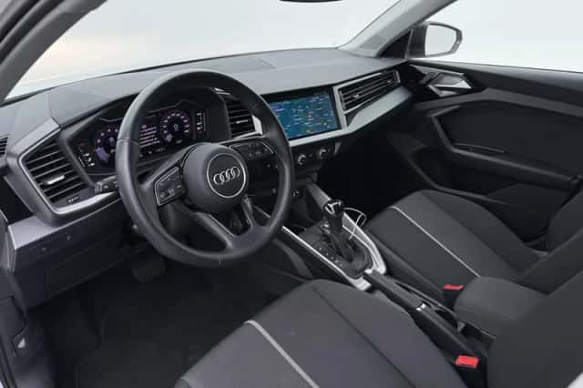 Audi A1 (2024) thumbnail 3