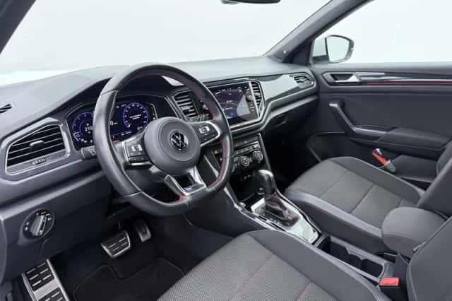 Volkswagen T-Roc (2021) thumbnail 3