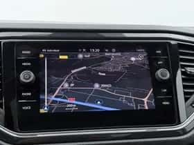 Volkswagen T-Roc (2021) thumbnail 9