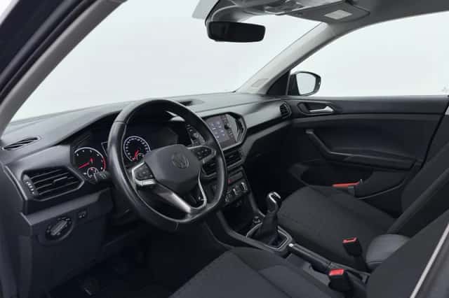 Volkswagen T-Cross (2022) thumbnail 3
