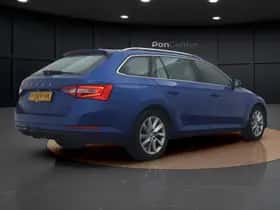 Škoda Superb (2022) thumbnail 5