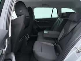 Škoda Octavia (2024) thumbnail 7