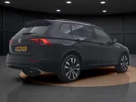 Volkswagen Tiguan (2021) thumbnail 5