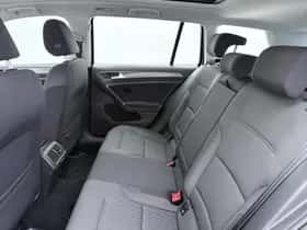 Volkswagen Golf (2018) thumbnail 11