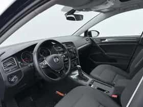 Volkswagen Golf (2018) thumbnail 3