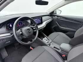 Škoda Octavia (2024) thumbnail 3