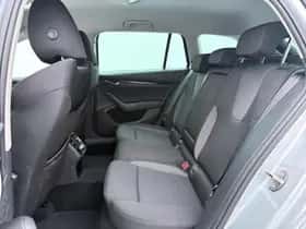 Škoda Octavia (2024) thumbnail 7