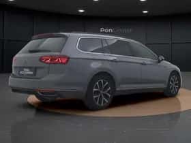 Volkswagen Passat (2022) thumbnail 5