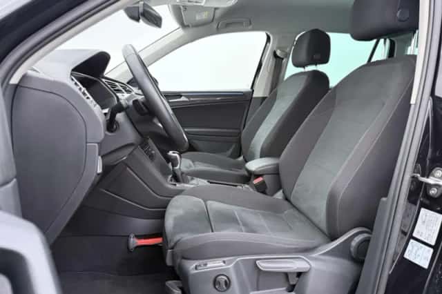 Volkswagen Tiguan (2023) thumbnail 5