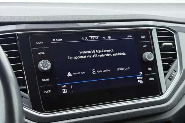 Volkswagen T-Roc (2022) thumbnail 11