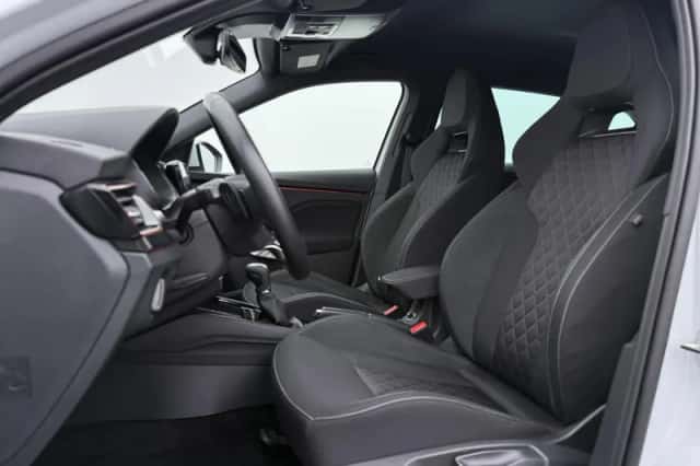 Škoda Scala (2024) thumbnail 3