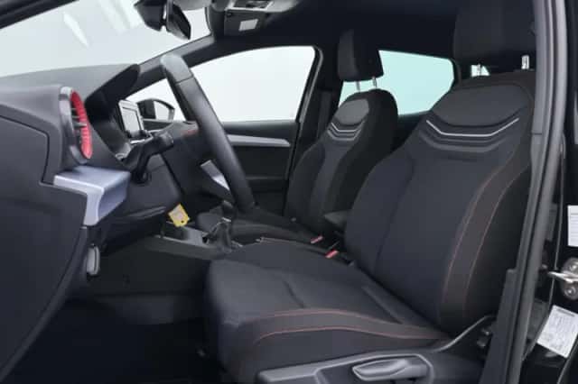 SEAT Ibiza (2023) thumbnail 5
