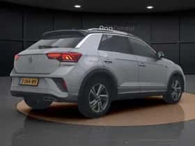 Volkswagen T-Roc (2023) thumbnail 5