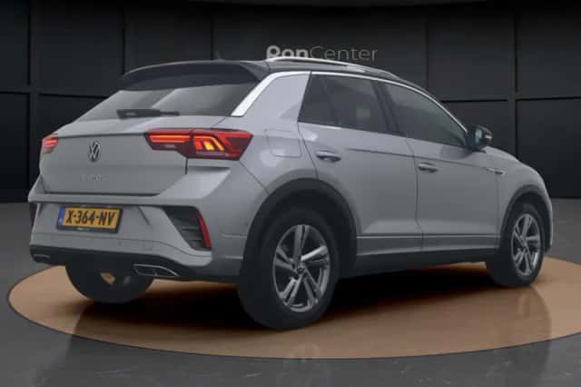 Volkswagen T-Roc (2023) thumbnail 6