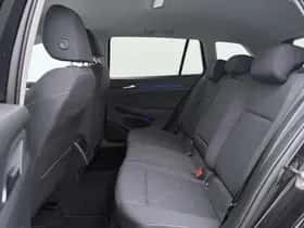 Volkswagen Golf (2024) thumbnail 7