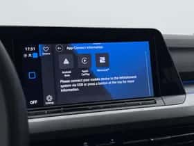 Volkswagen Golf (2024) thumbnail 9