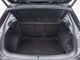Volkswagen Tiguan (2019) thumbnail 8
