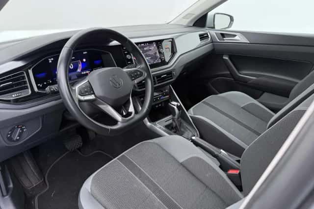 Volkswagen Polo (2022) thumbnail 3