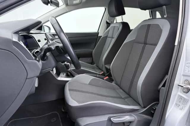 Volkswagen Polo (2022) thumbnail 4