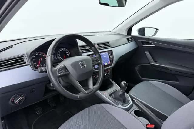 SEAT Arona (2021) thumbnail 2