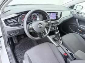 Volkswagen Polo (2020) thumbnail 2