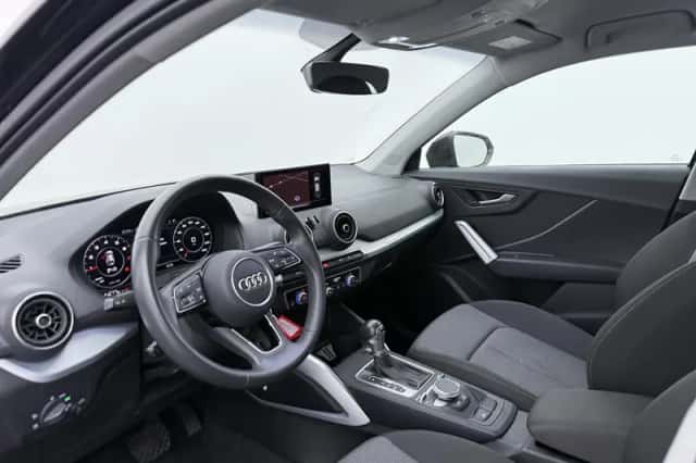 Audi Q2 (2020) thumbnail 3