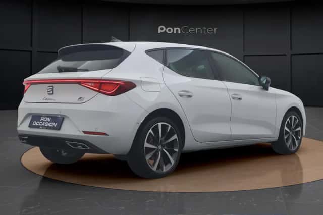 SEAT Leon (2023) thumbnail 5