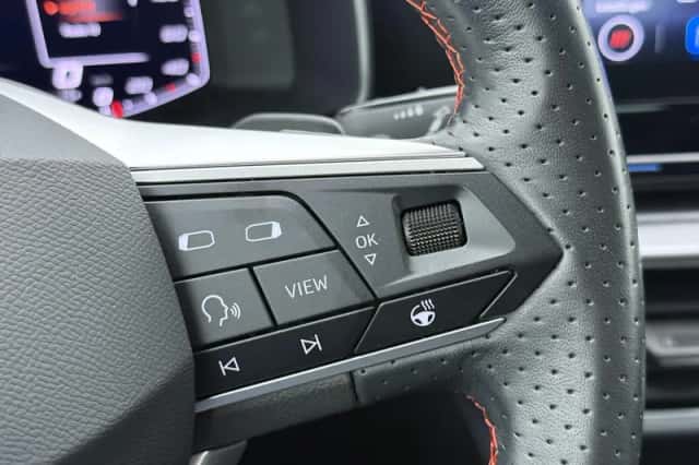 SEAT Leon (2023) thumbnail 8