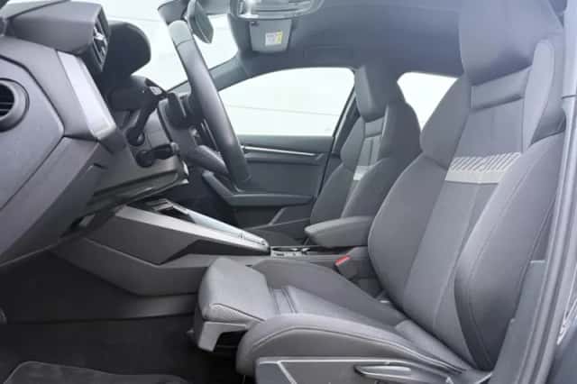 Audi A3 (2022) thumbnail 5