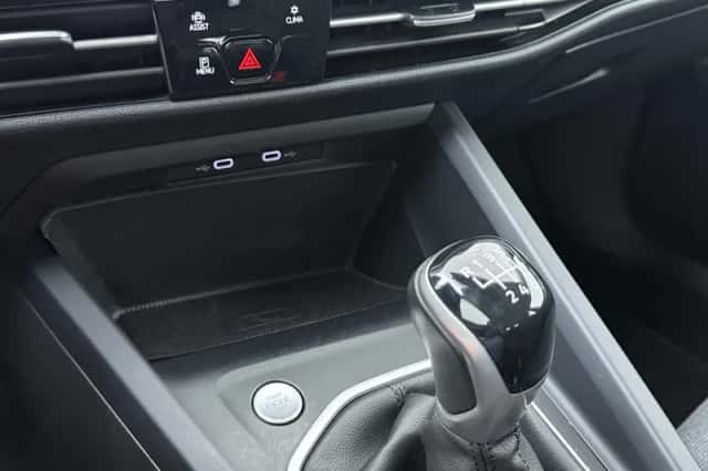Volkswagen Golf (2022) thumbnail 11