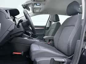 Volkswagen Golf (2022) thumbnail 3